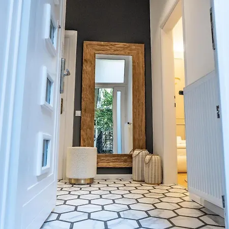 Urban Luxury Apartment