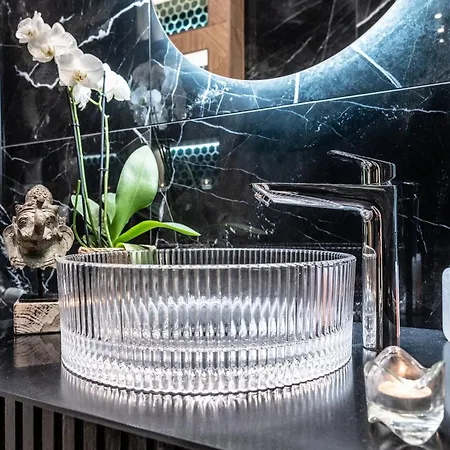 דירה Urban Luxury